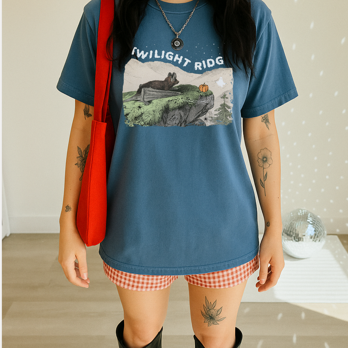 TWILIGHT RIDGE VINTAGE BAT Halloween Tee