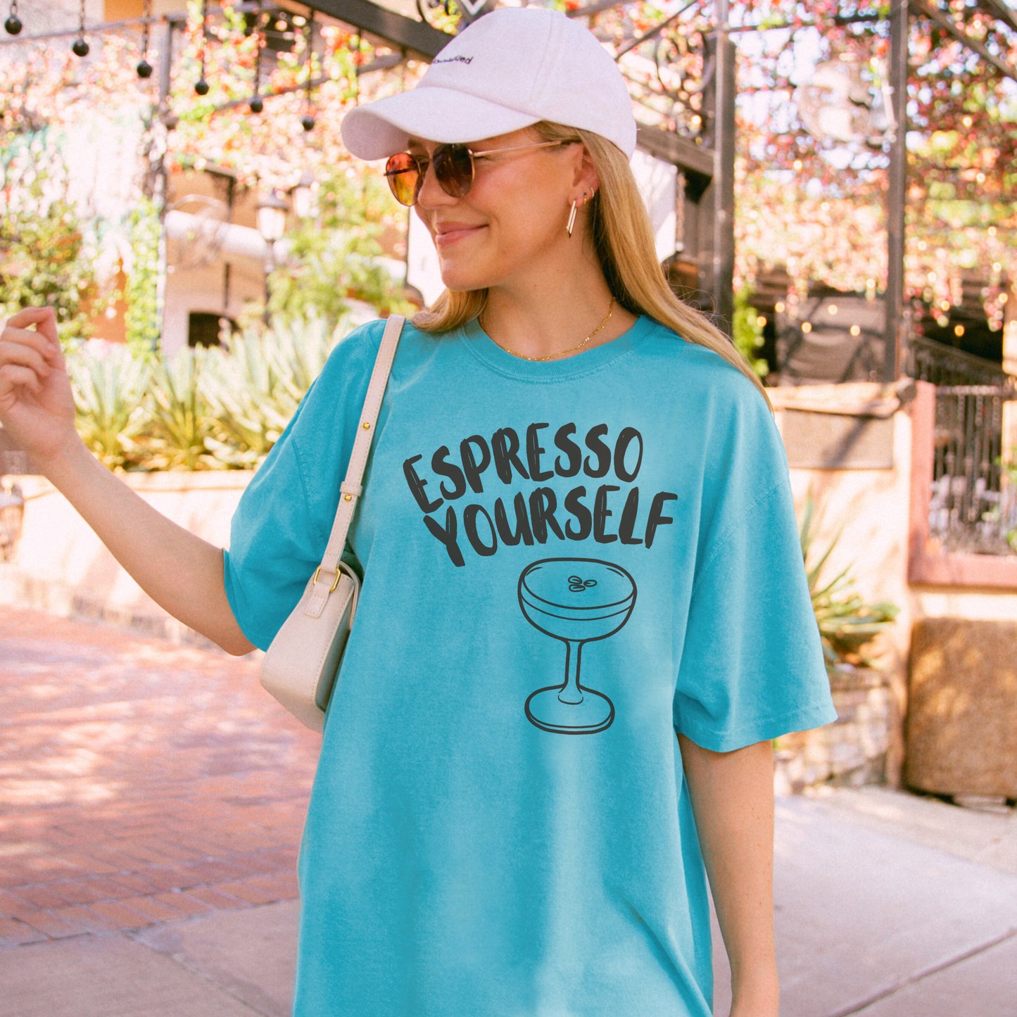 ESPRESSO YOURSELF MARTINI Pun Tee