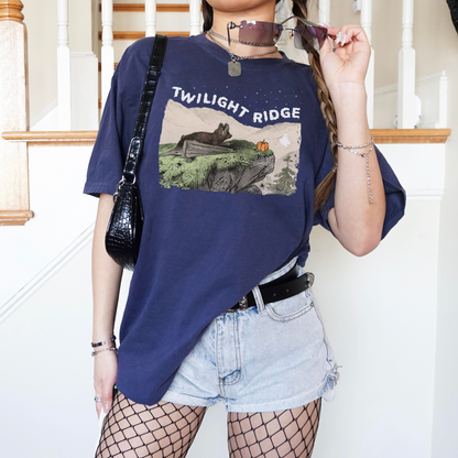 TWILIGHT RIDGE VINTAGE BAT Halloween Tee