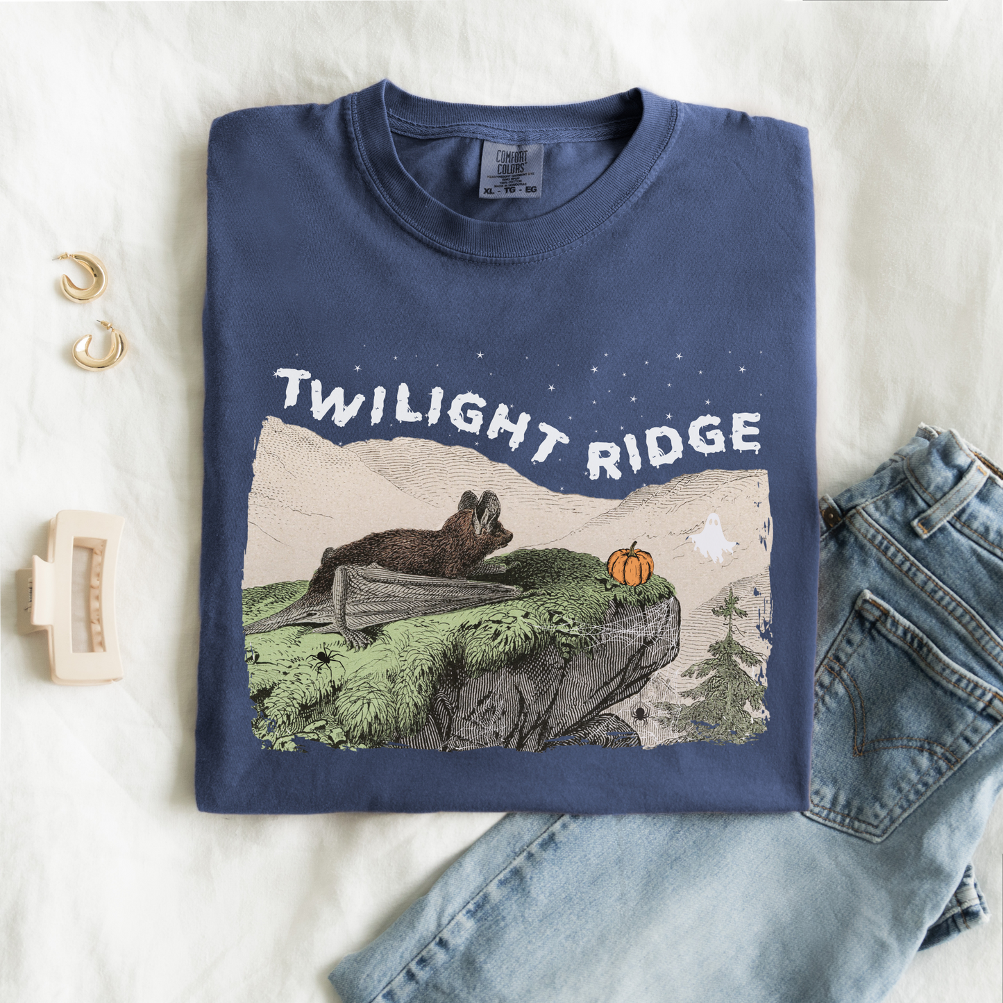 TWILIGHT RIDGE VINTAGE BAT Halloween Tee