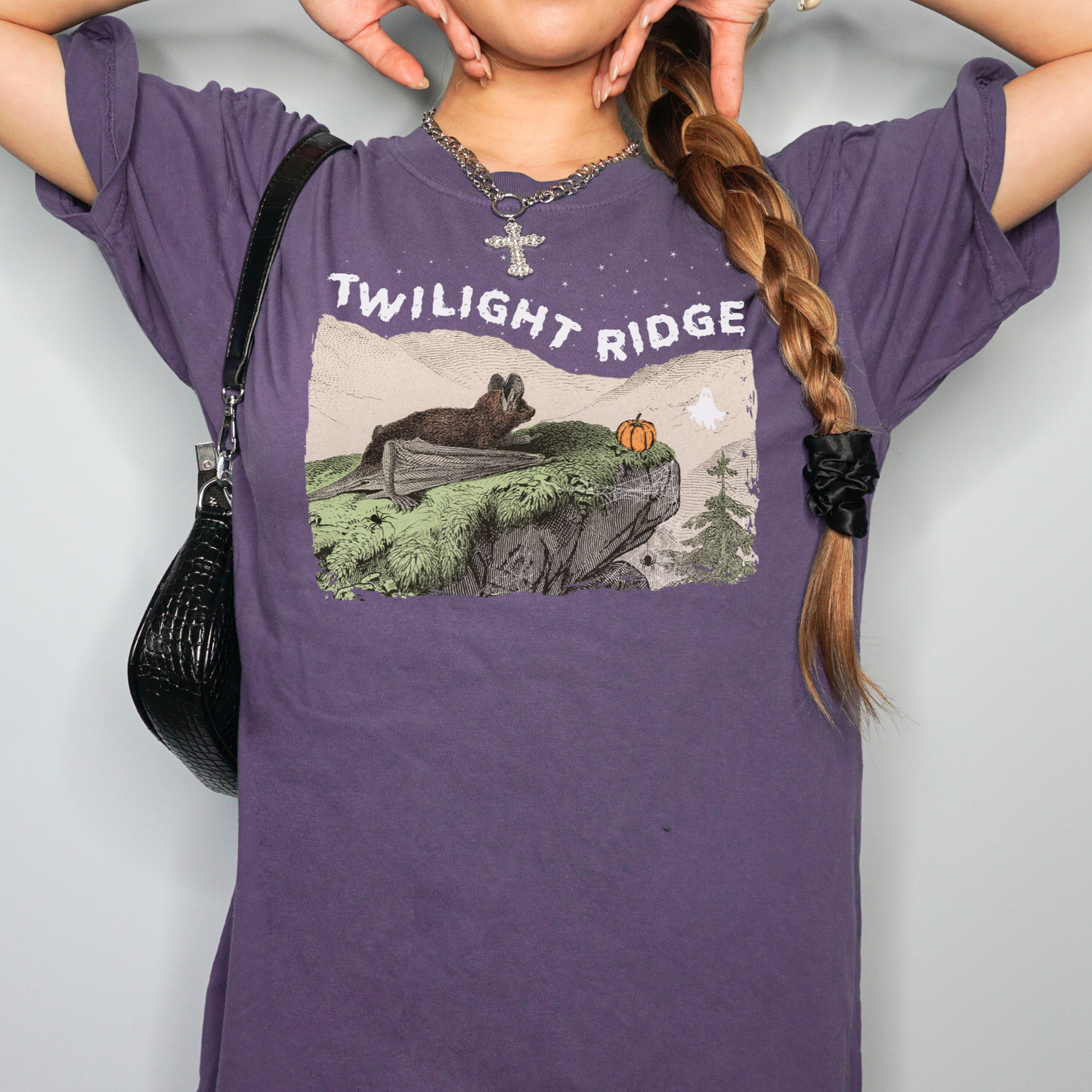 TWILIGHT RIDGE VINTAGE BAT Halloween Tee