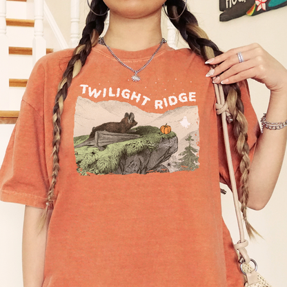 TWILIGHT RIDGE VINTAGE BAT Halloween Tee